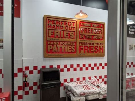 five guys capitol heights md